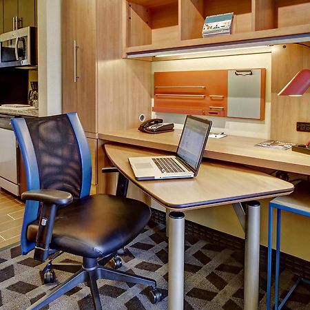 Towneplace Suites Oklahoma City Airport Eksteriør billede