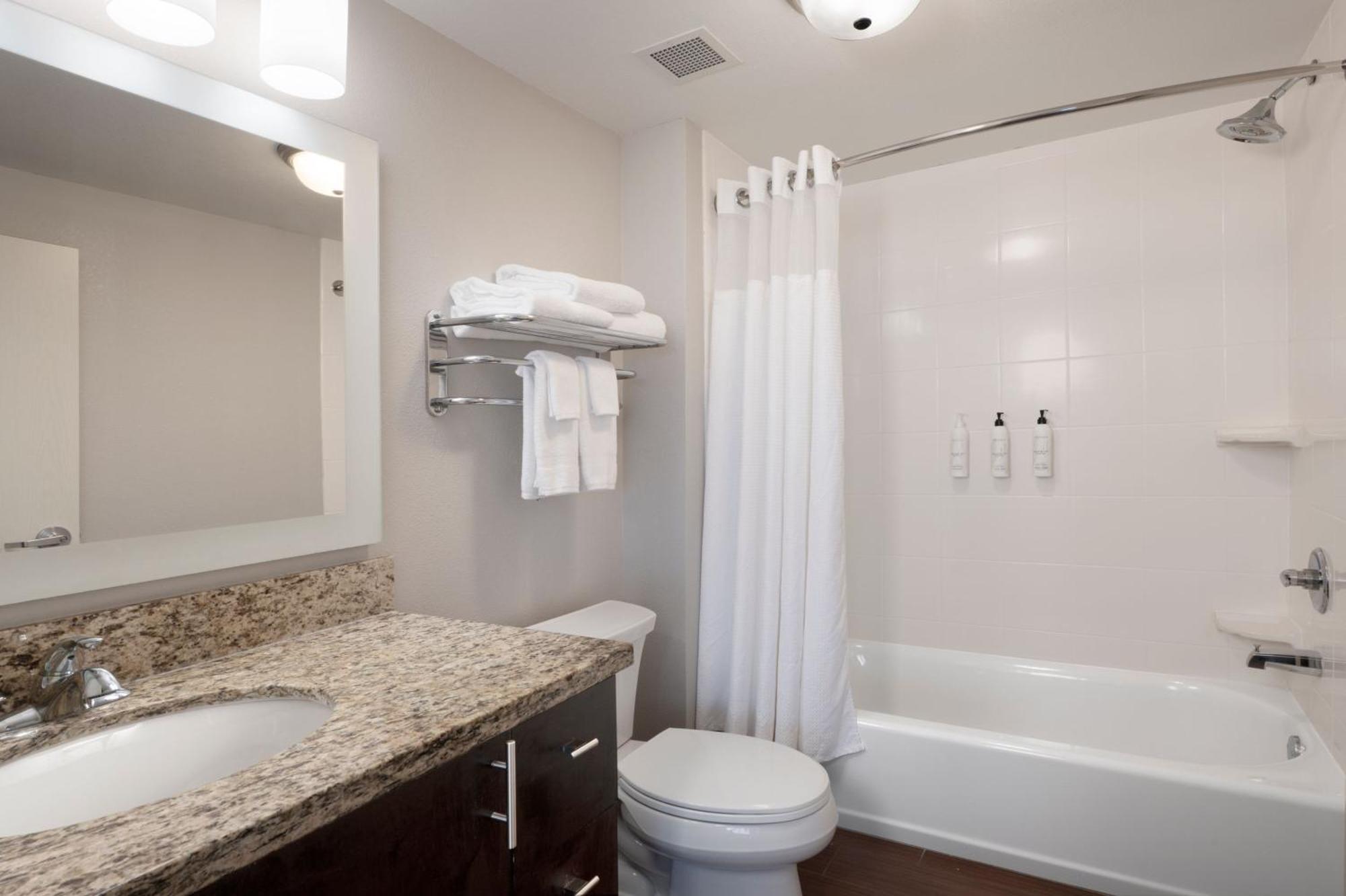 Towneplace Suites Oklahoma City Airport Eksteriør billede