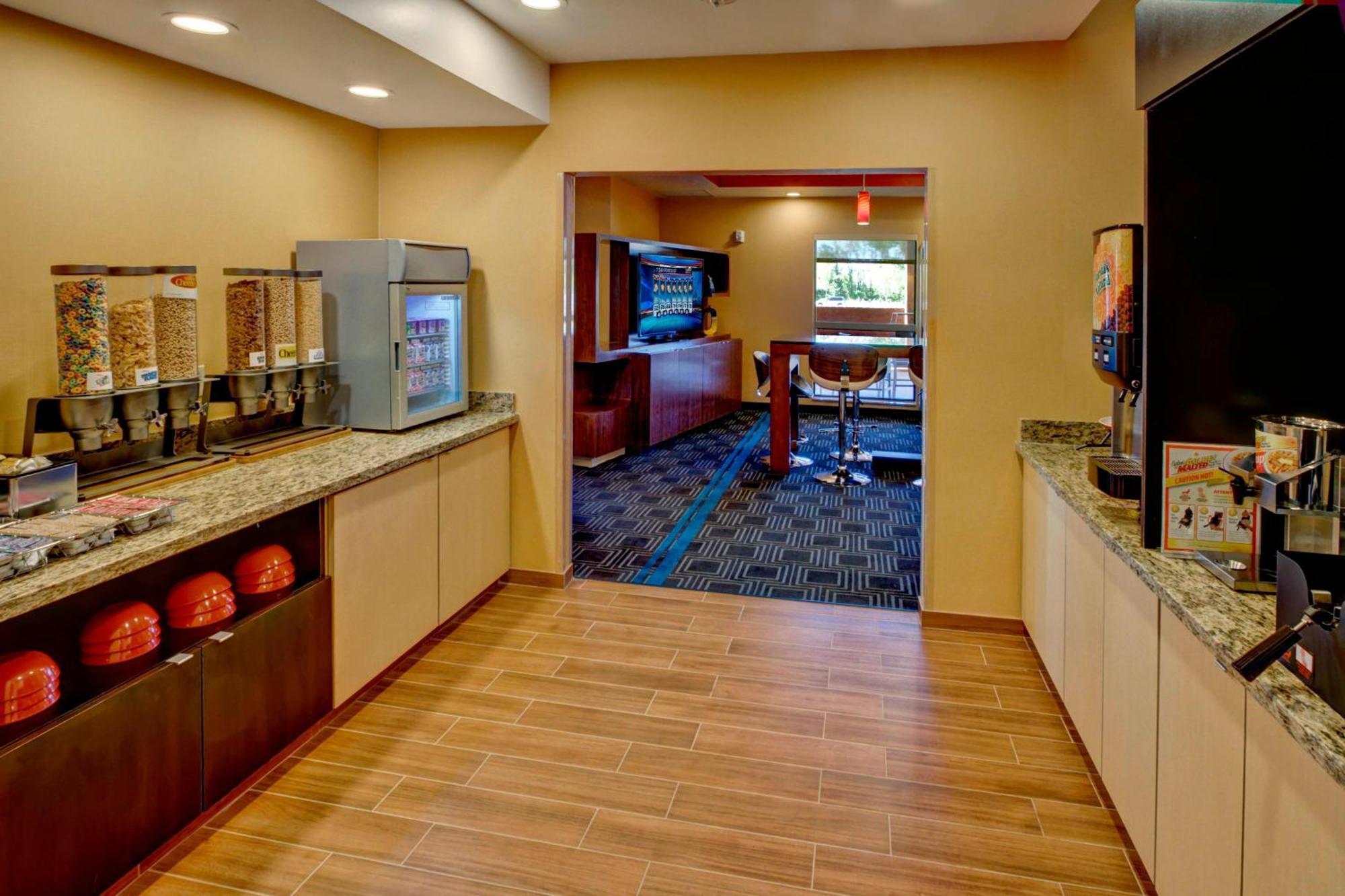 Towneplace Suites Oklahoma City Airport Eksteriør billede